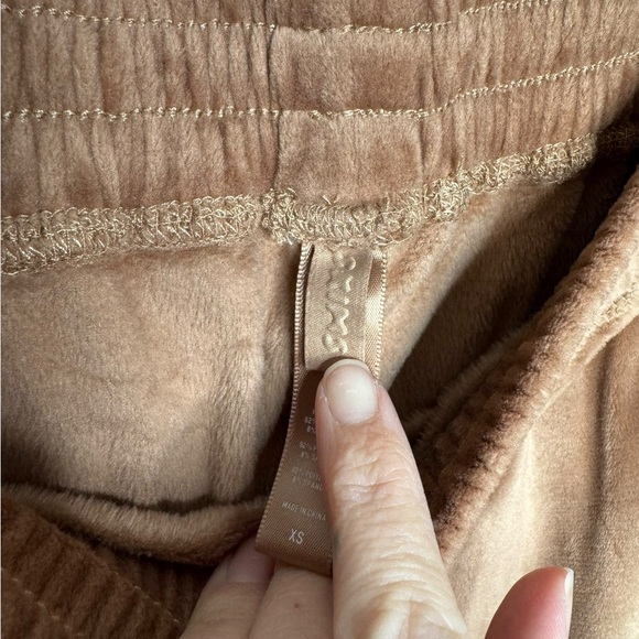 Skims | Velour Crop Tank and Wide Leg Pants Set in Sienna XS - Picture 7 of 12